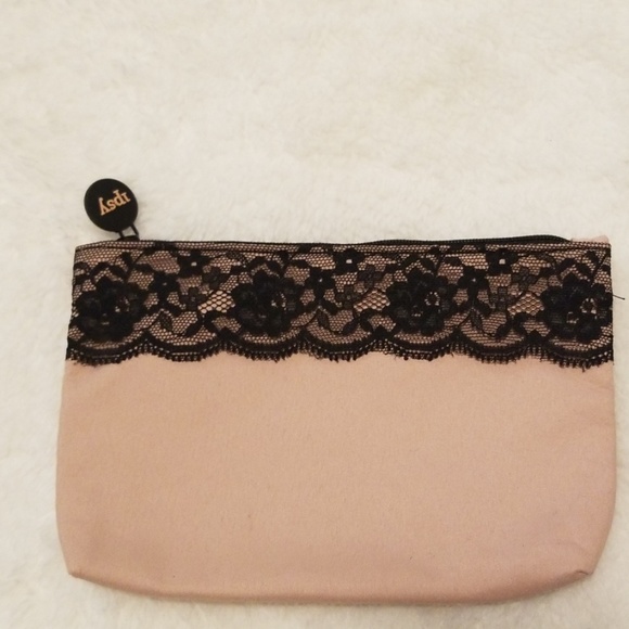 ipsy Handbags - Ipsy bag